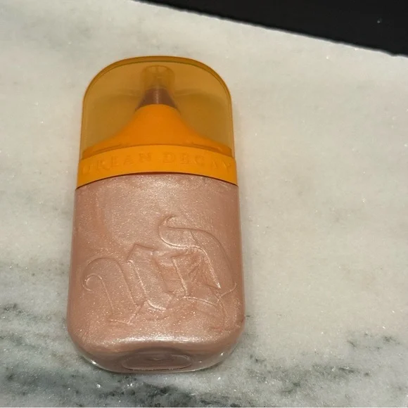 NWT- Urban Decay Bond Luminizer (Shade: Silver lake) Highlighter Bronzer 1fl oz - Picture 8 of 9